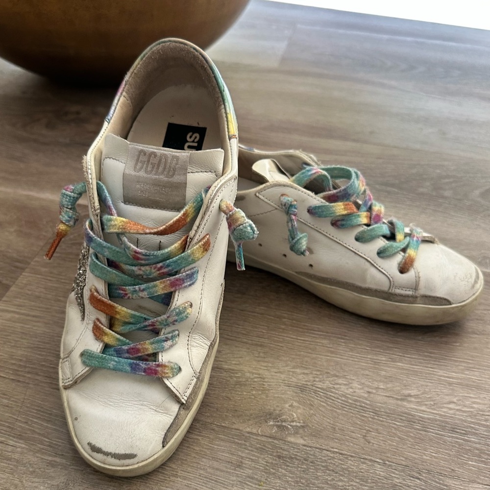 GOLDEN GOOSE
Leather Printed Sneakers
Size: IT 38